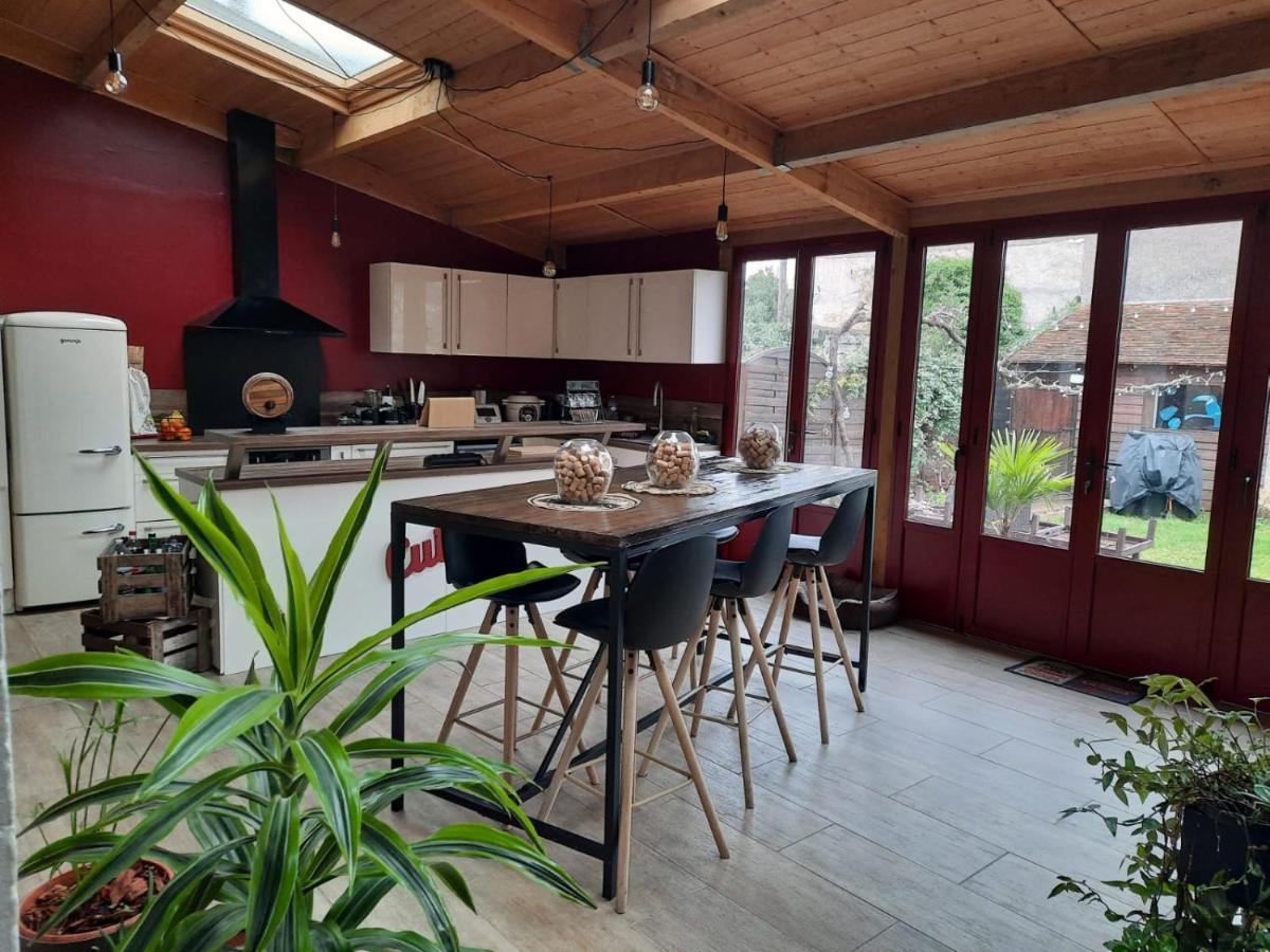 Bed and Breakfast A Ribeira Châteauroux Esterno foto