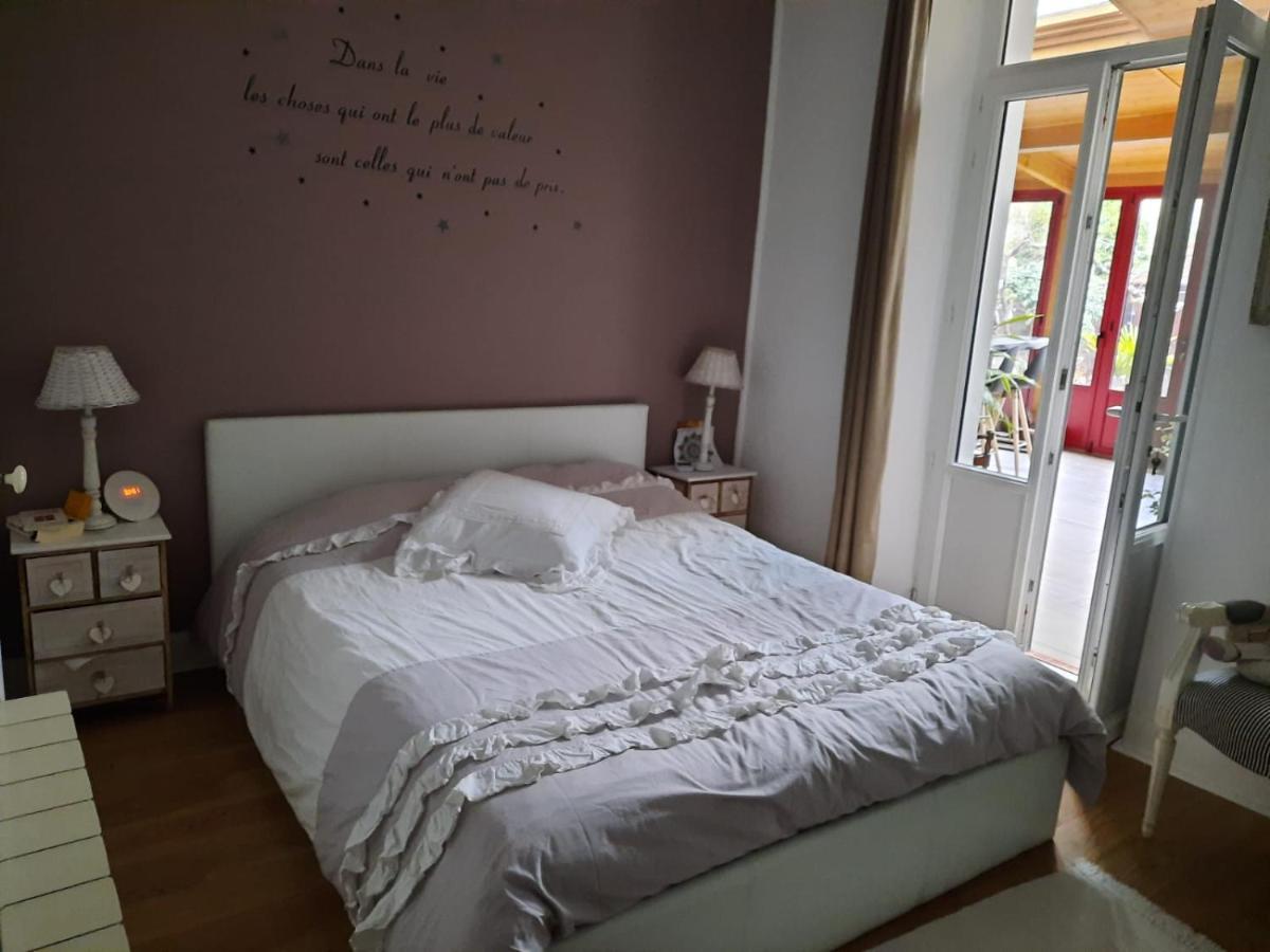 Bed and Breakfast A Ribeira Châteauroux Esterno foto